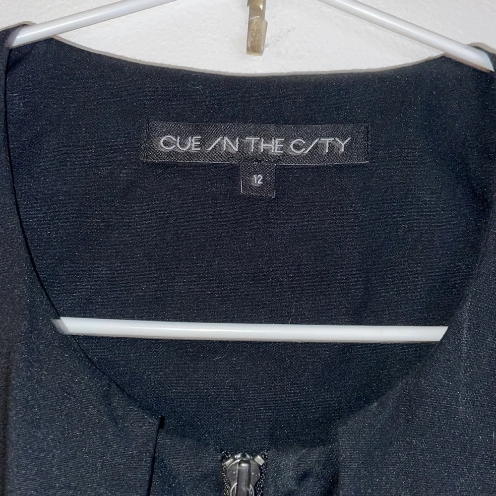 Cue Fit and Flare Black Dress with Front Zip - Picture 2 of 5